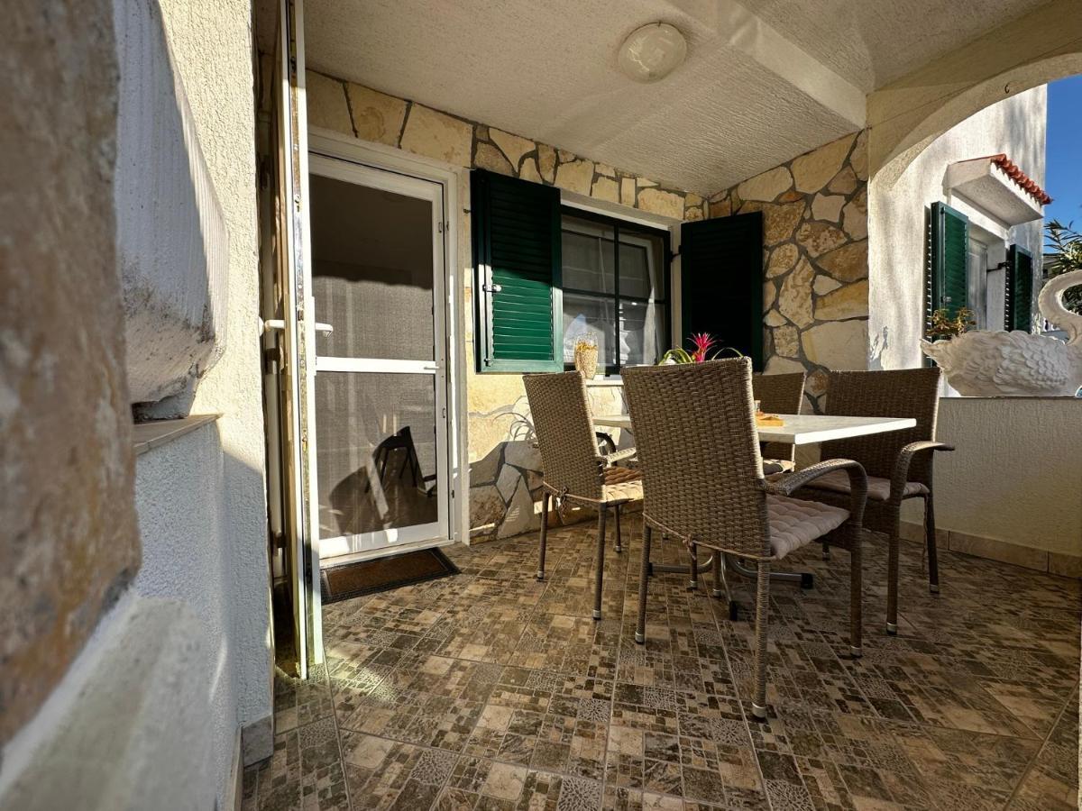 Apartman Veronika Vrsi Extérieur photo